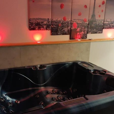 Chambre privée Cosy à proximité de Roissy, Parc Astérix Fosses Exterior foto
